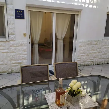 Apartmani Perko Trogir Exterior photo